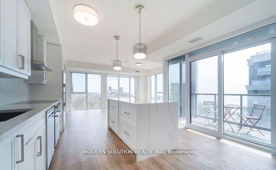 2 Bedrooms Condo at 500 Brock, Burlington For sale
