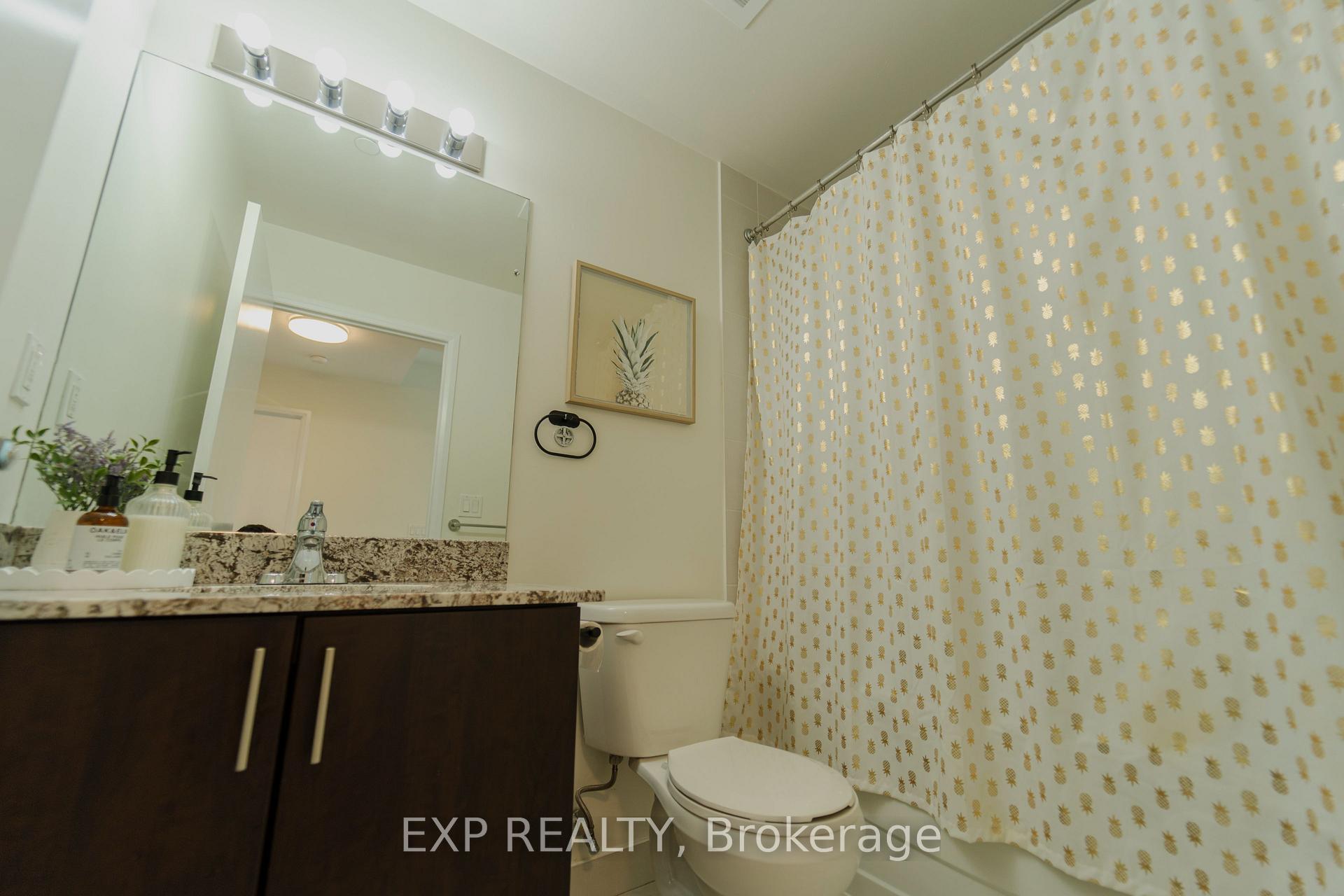 2 Bedrooms Condo at 2900 Highway 7, Vaughan For sale