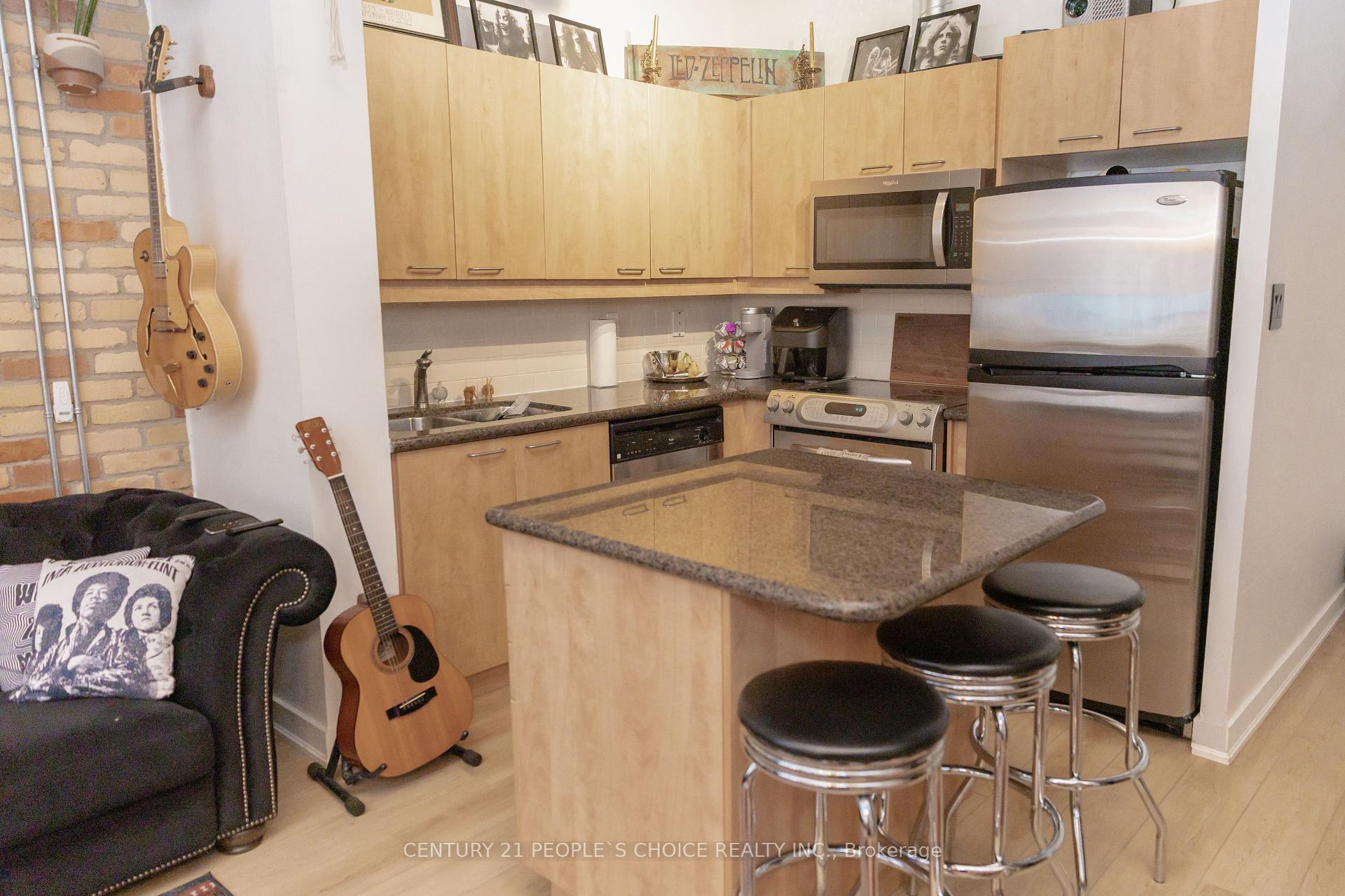 1 Bedroom Condo at 955 Queen,  Toronto For sale