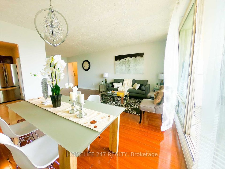 #607 - 1 Massey Square, Toronto, ON M4C 5L4