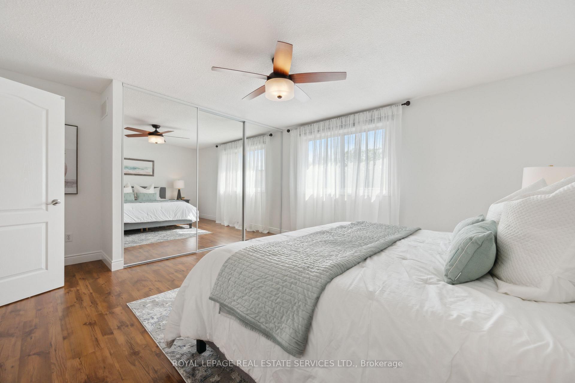 4 Bedrooms Condo at 6540 Falconer, Mississauga For sale