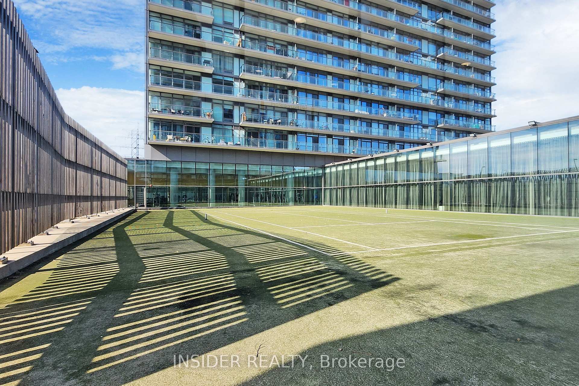 1 Bedroom Condo at 105 The Queensway,  Toronto For sale
