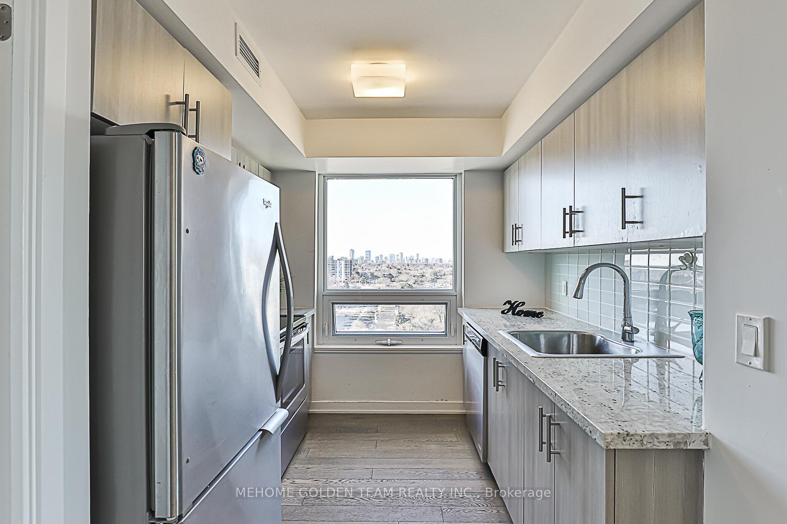 3 Bedrooms Condo at 185 Bonis,  Toronto For sale