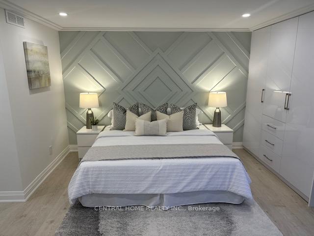 2 Bedrooms Condo at 85 Skymark,  Toronto For sale