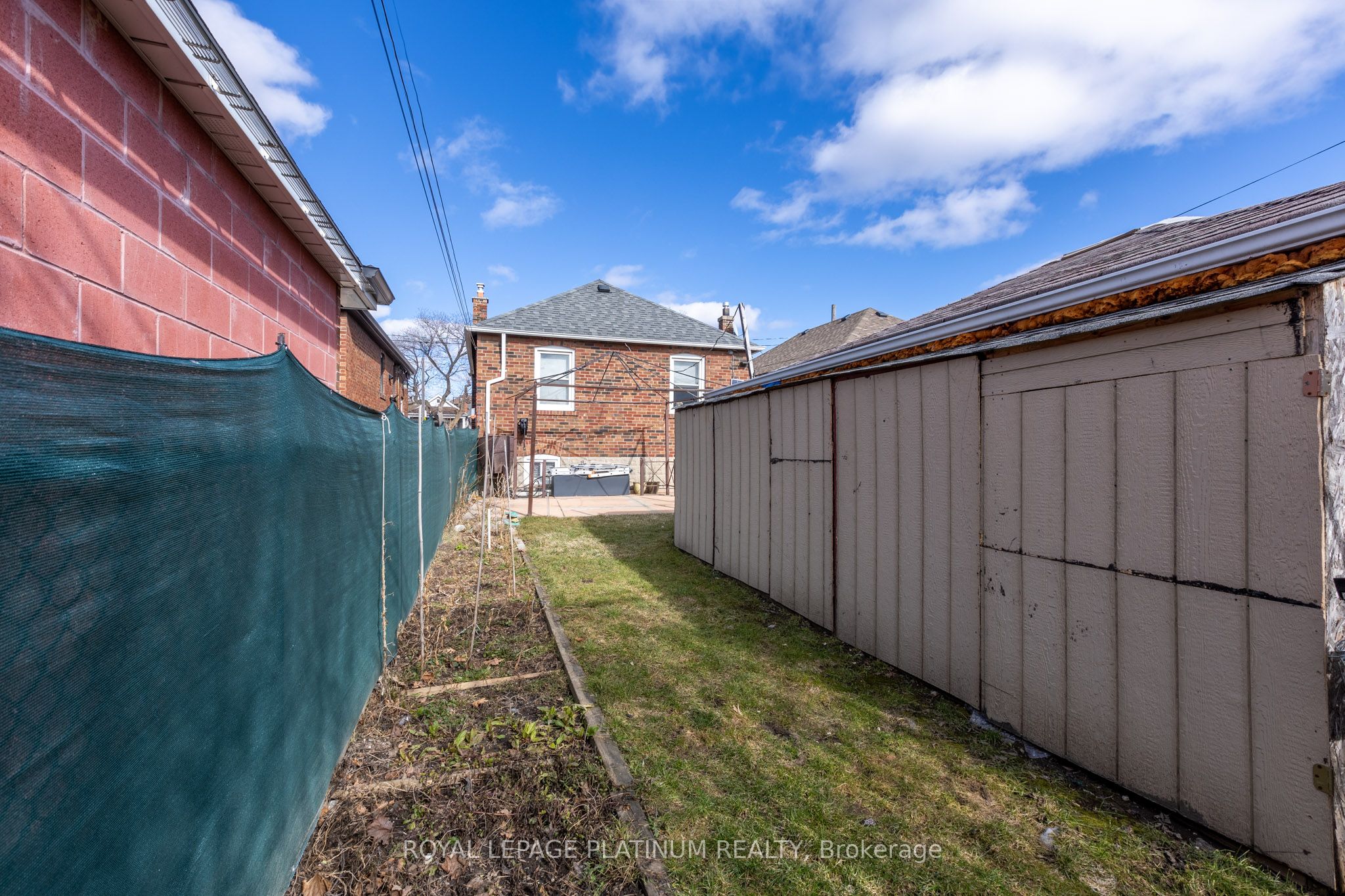 1788 Keele Street, Toronto, ON M6M 3X1