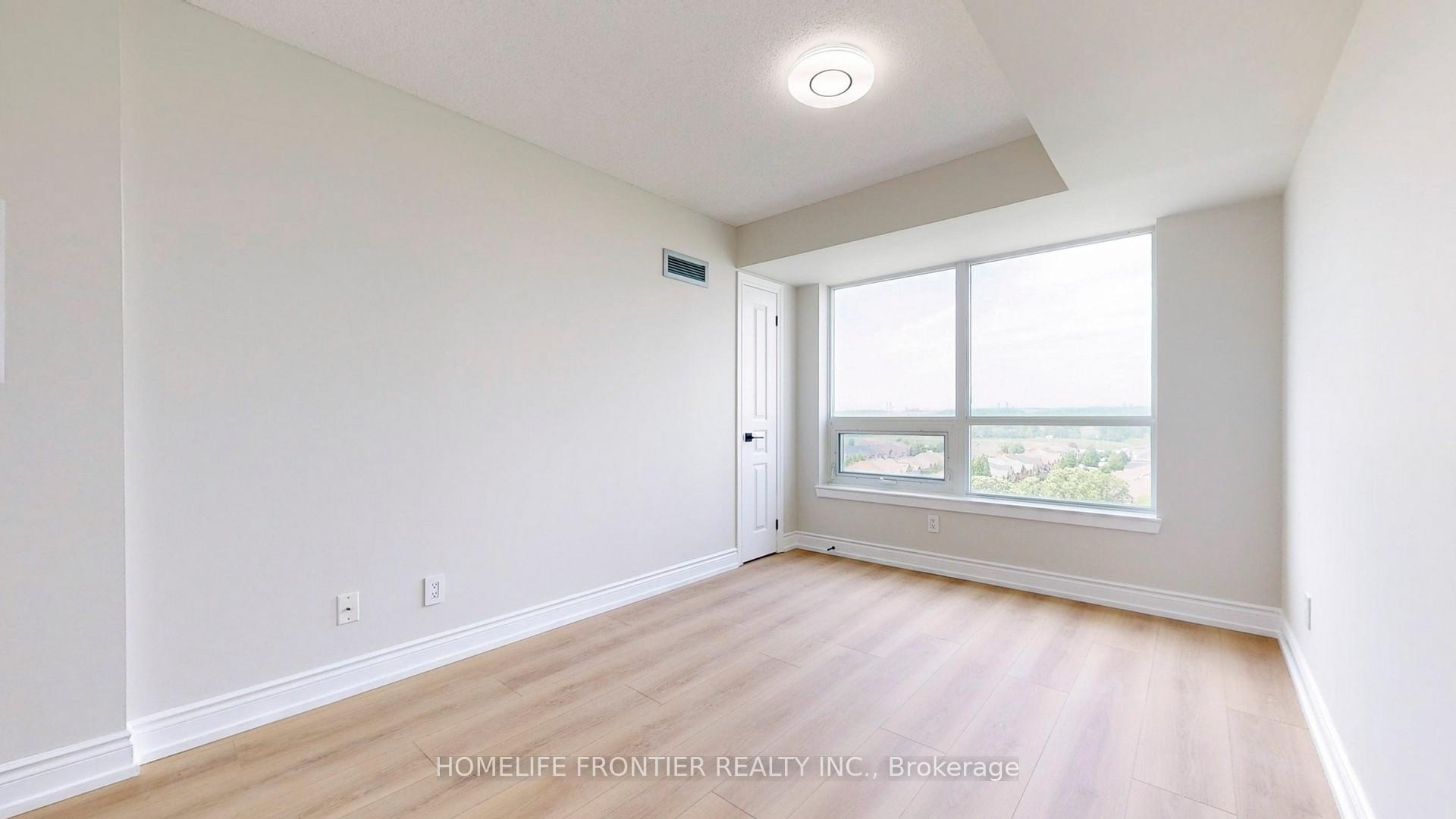 2 Bedrooms Condo at 7 North Park, Vaughan For sale