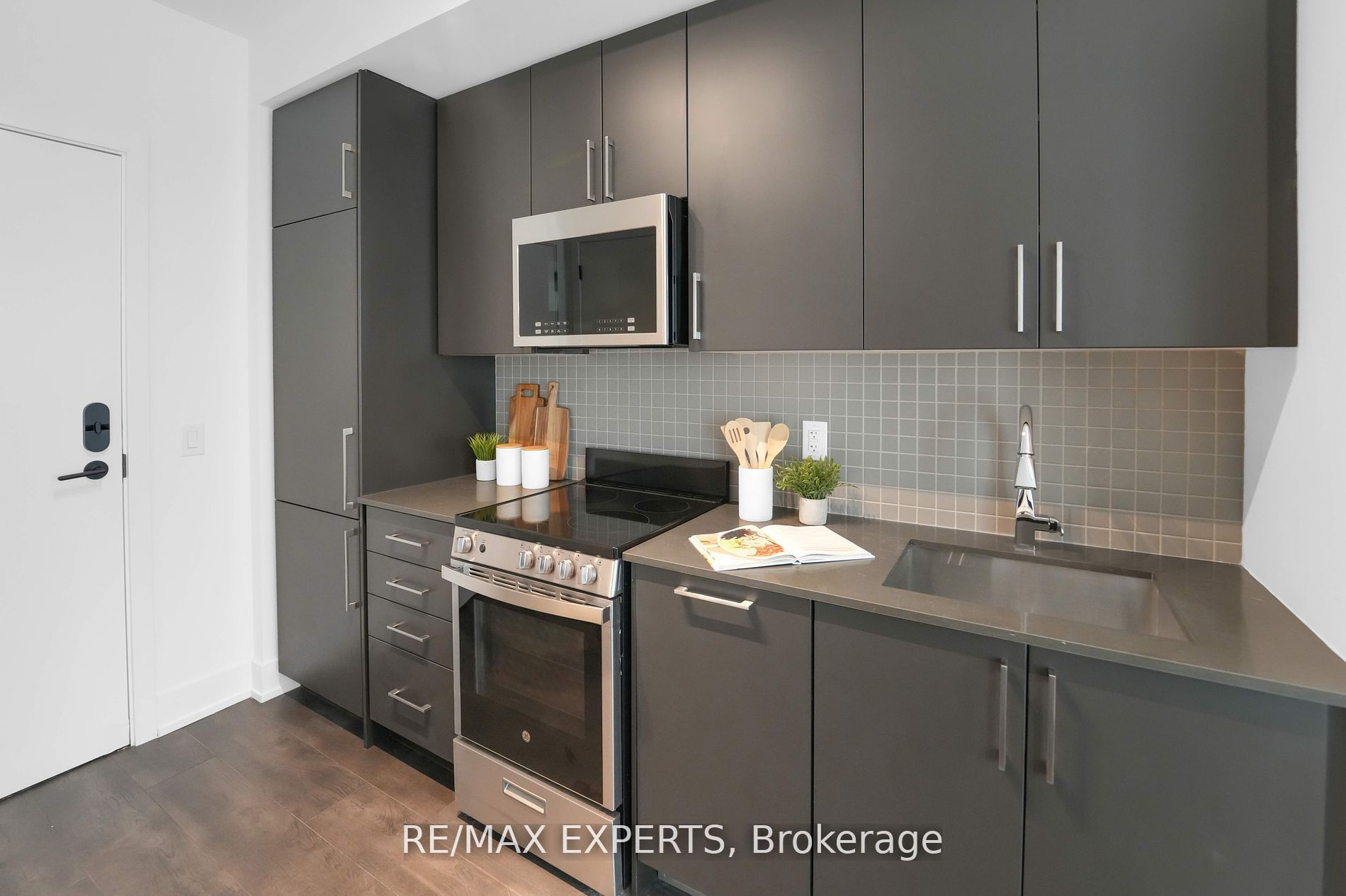 2450 Old Bronte Road 324
