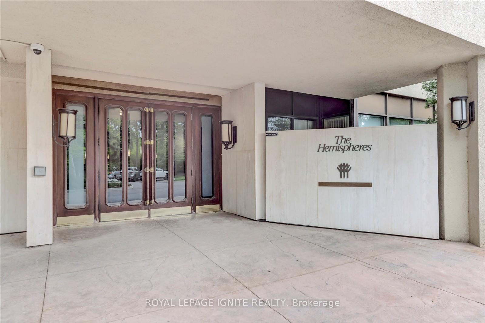 3 Bedrooms Condo at 131 Torresdale, Toronto For sale