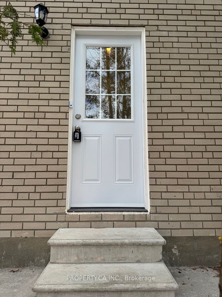 370 Lakeshore