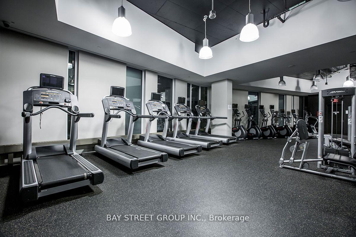2 Bedrooms Condo at 85 Queens Wharf, Toronto For sale