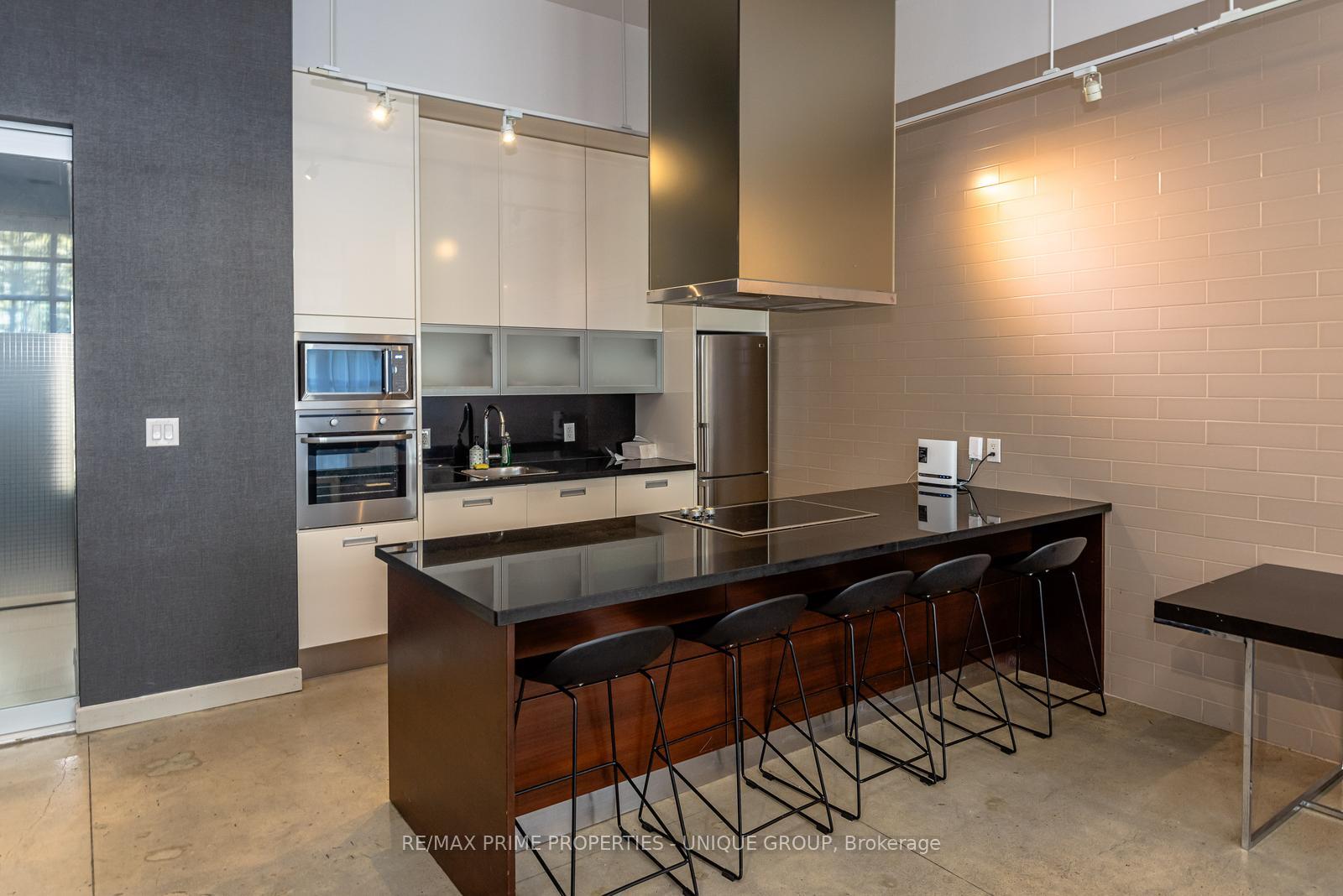 1 Bedroom Condo at 380 Macpherson, Toronto For sale