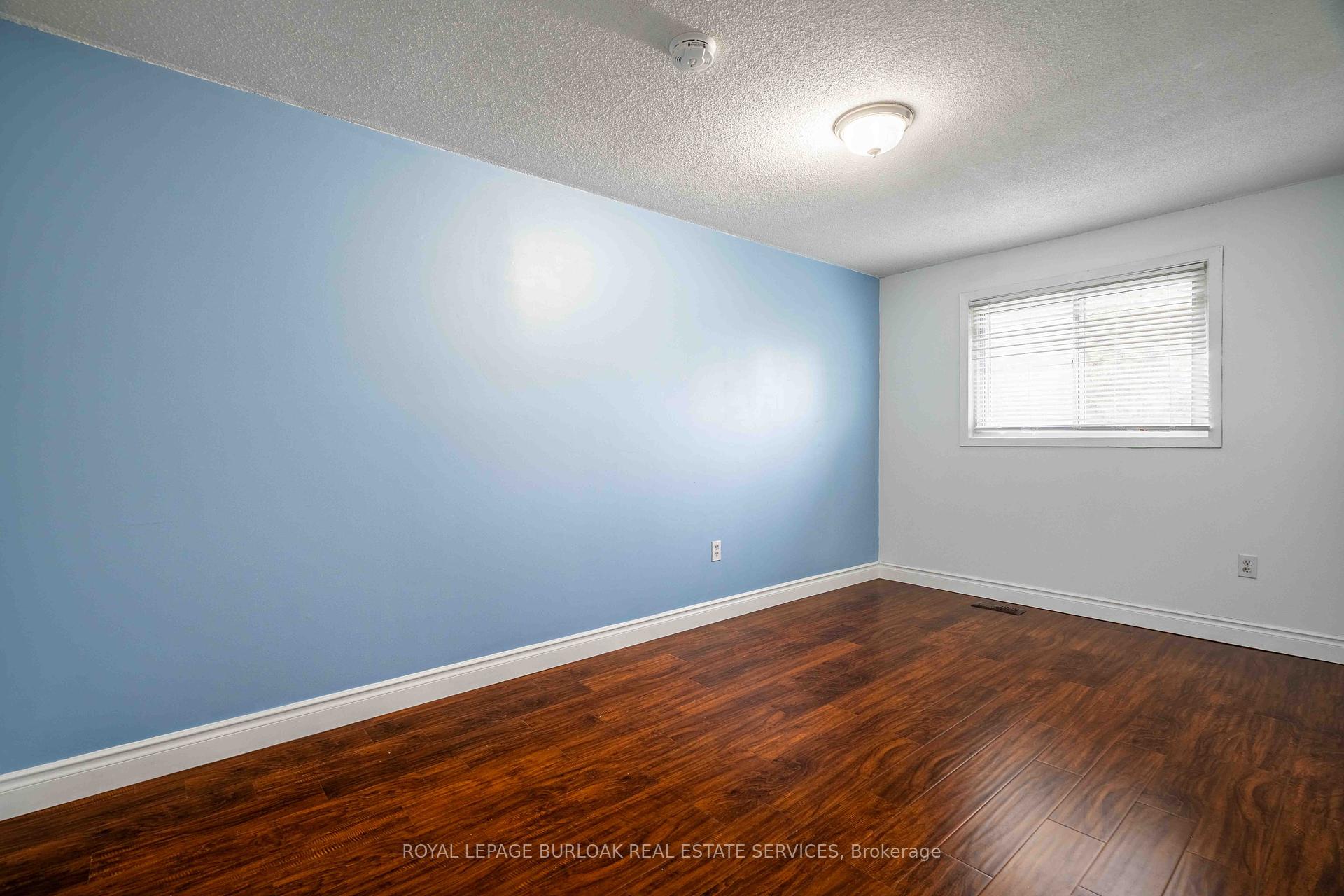 4 Bedrooms Condo at 117 Bonaventure, Hamilton For sale