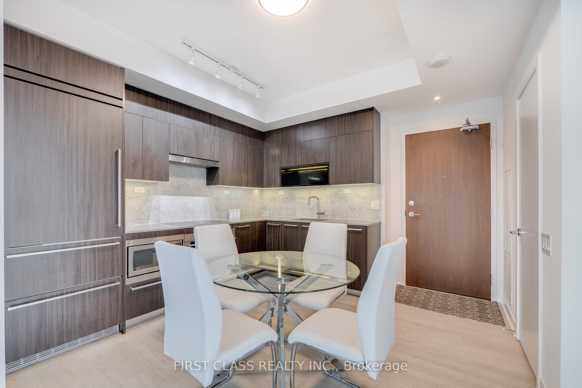 3 Bedrooms Condo at 80 Queens Wharf, Toronto For sale