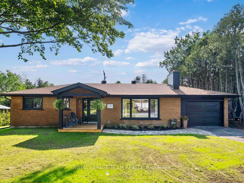 5282 Hillcrest