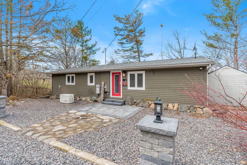 51 Harmony Road, Georgian Bay, ON L0K 1S0