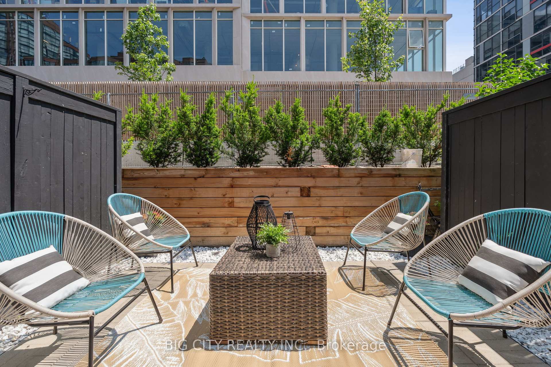 1 Bedroom Condo at 570 Wellington, Toronto For sale