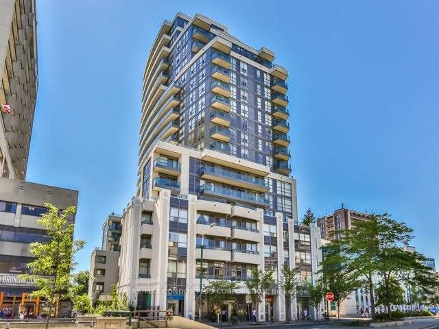 736 Spadina Avenue