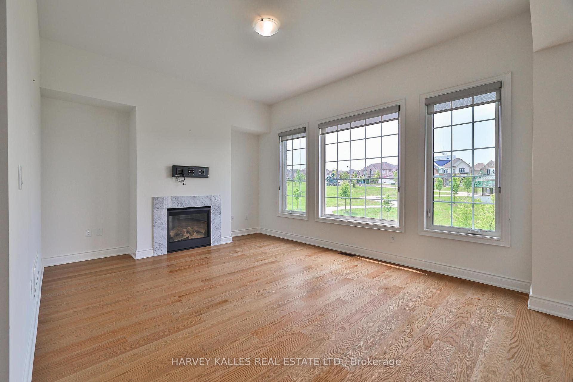 4 Meadow Vista Crescent