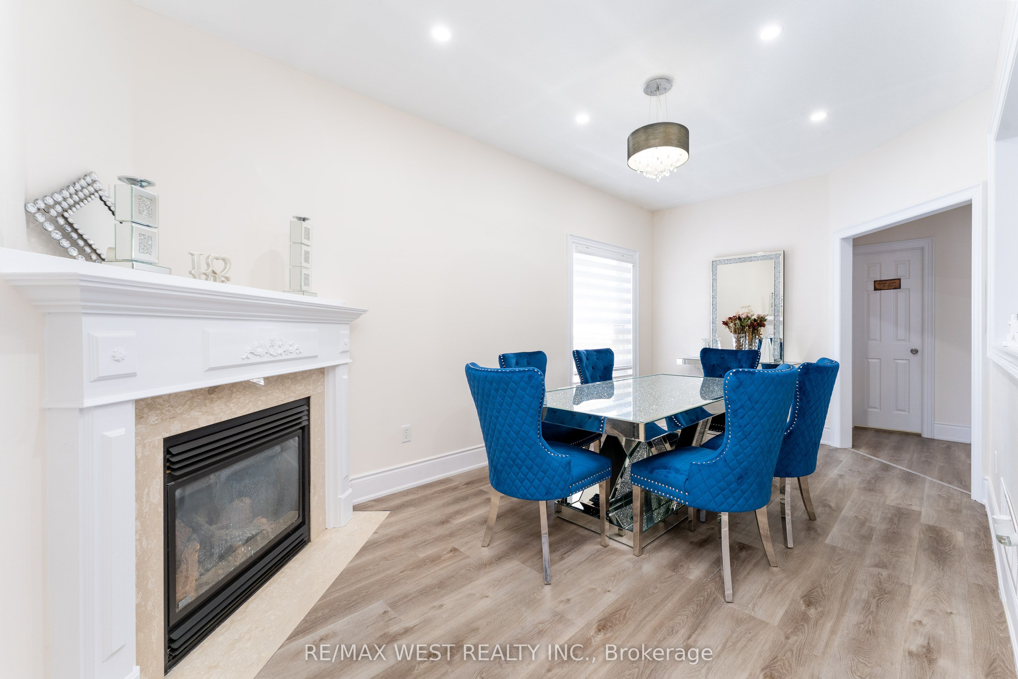 14 Jessica Drive