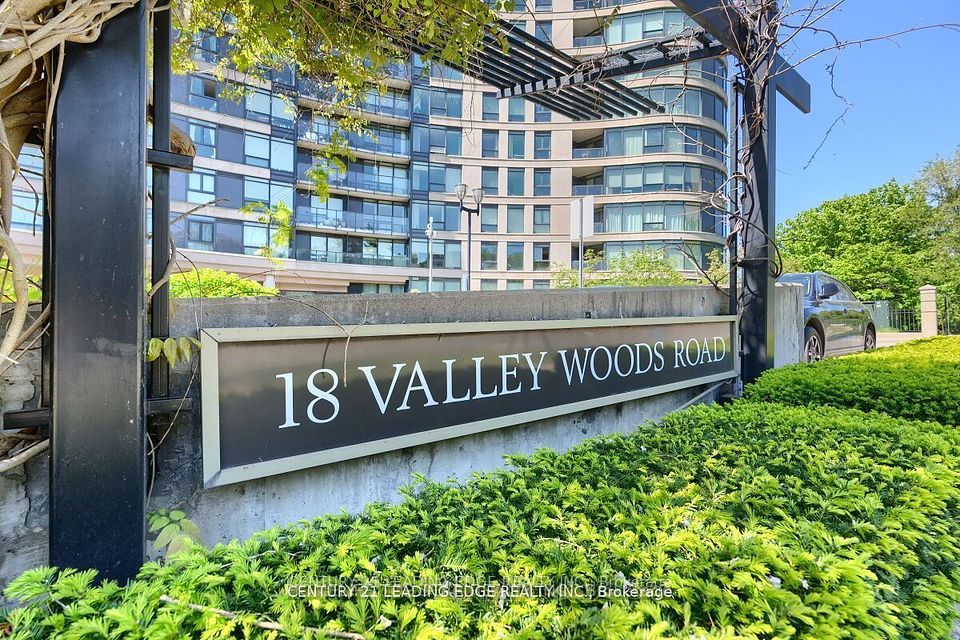 18 Valley Woods