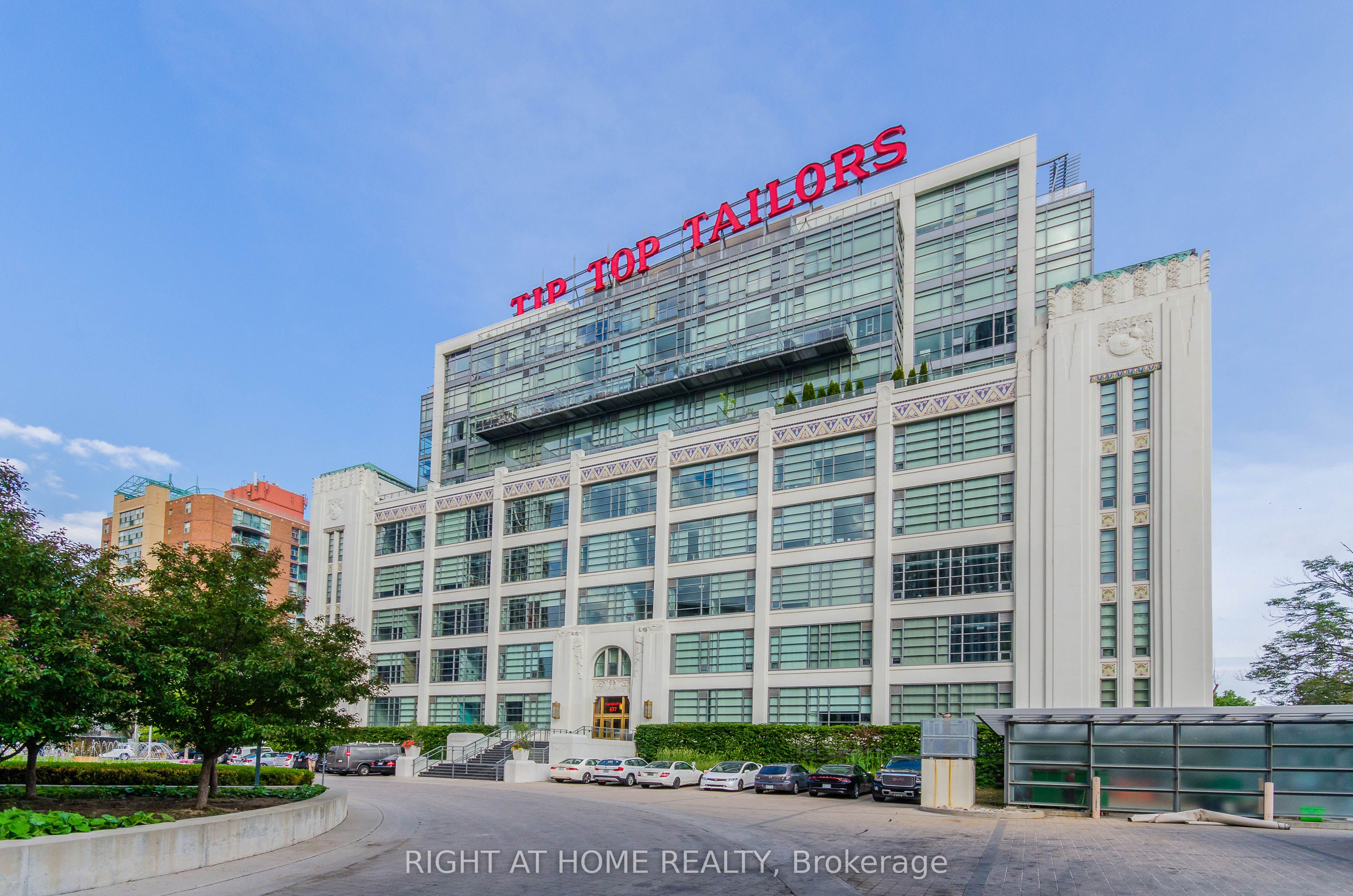 637 Lake Shore Boulevard W, #1020