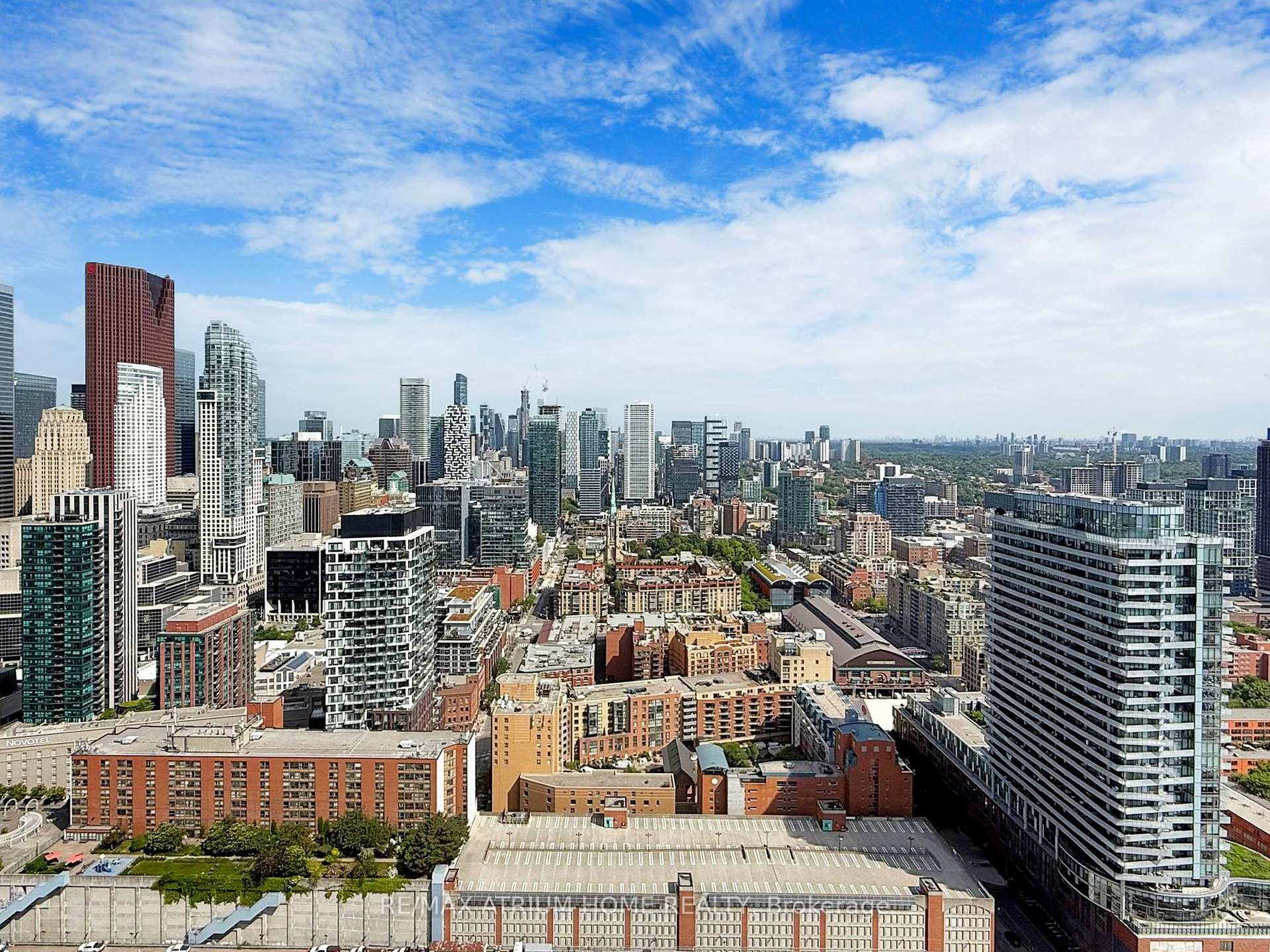 2 Bedrooms Condo at 55 Cooper, Toronto For sale