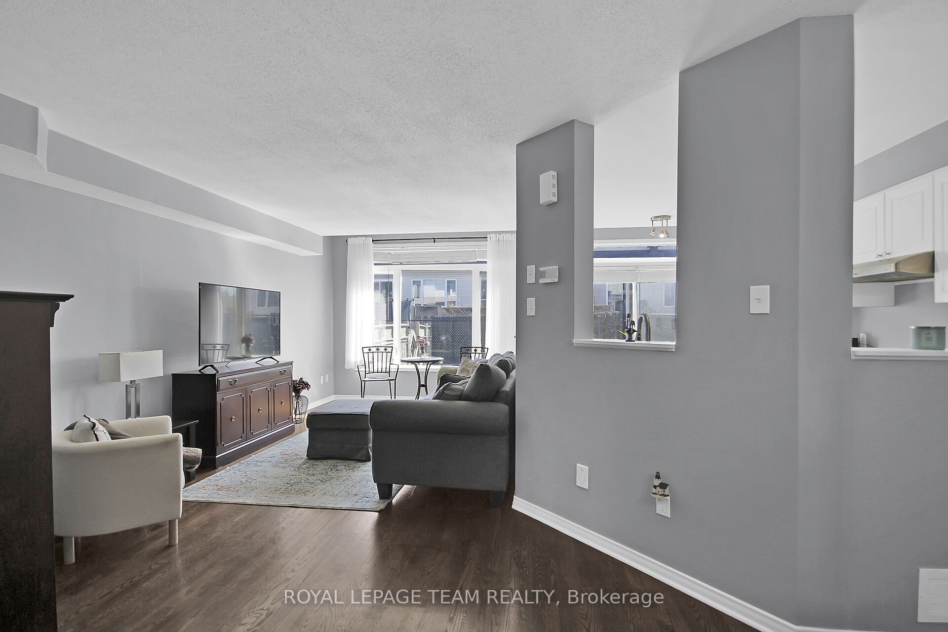 214 Cityview Crescent