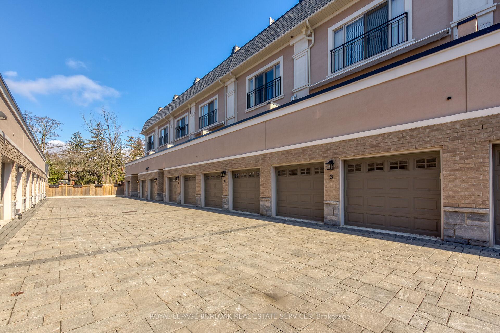 3 Bedrooms Condo at 509 Elizabeth,  Burlington For sale