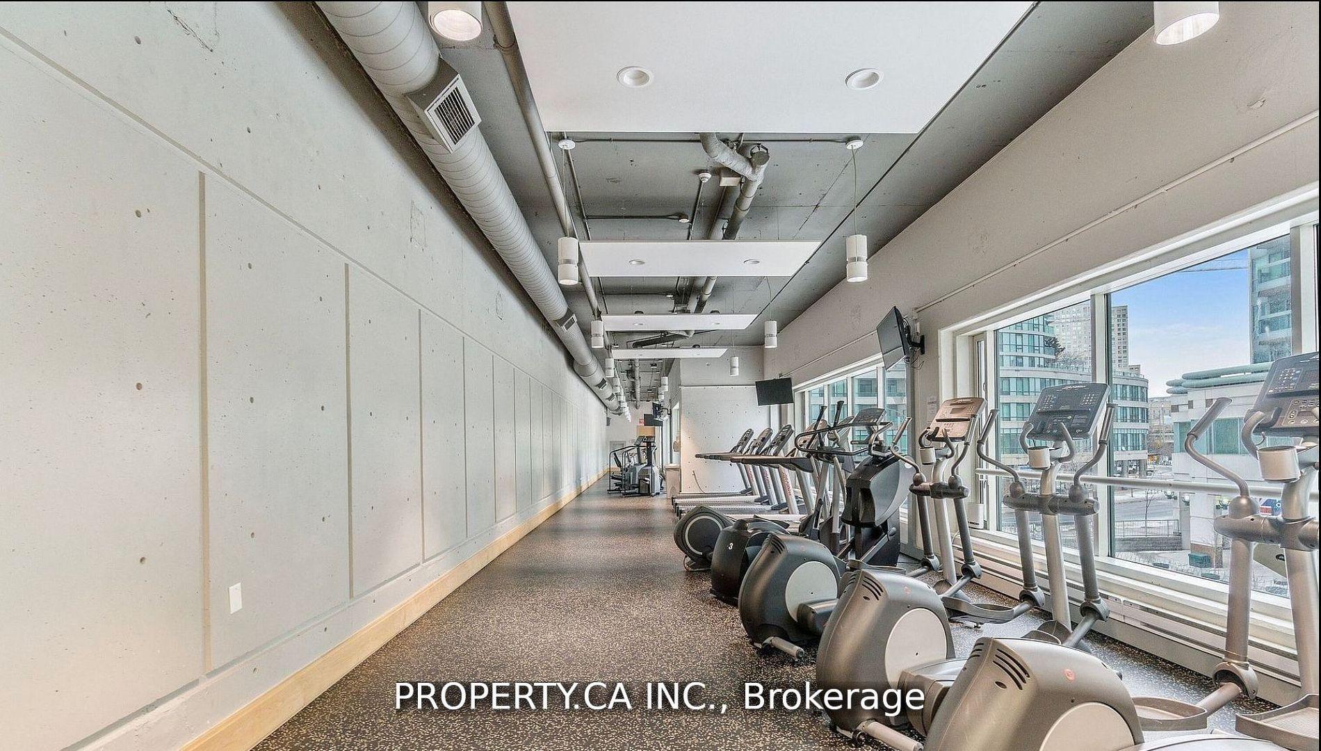 2 Bedrooms Condo at 10 Queens, Toronto For sale
