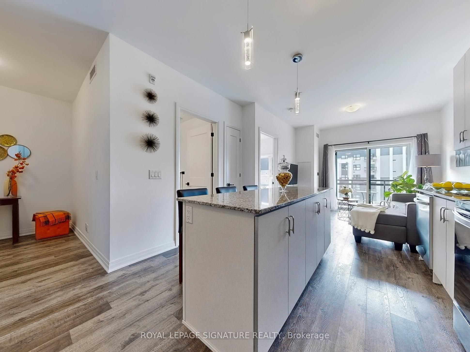 102 Grovewood Common, #405