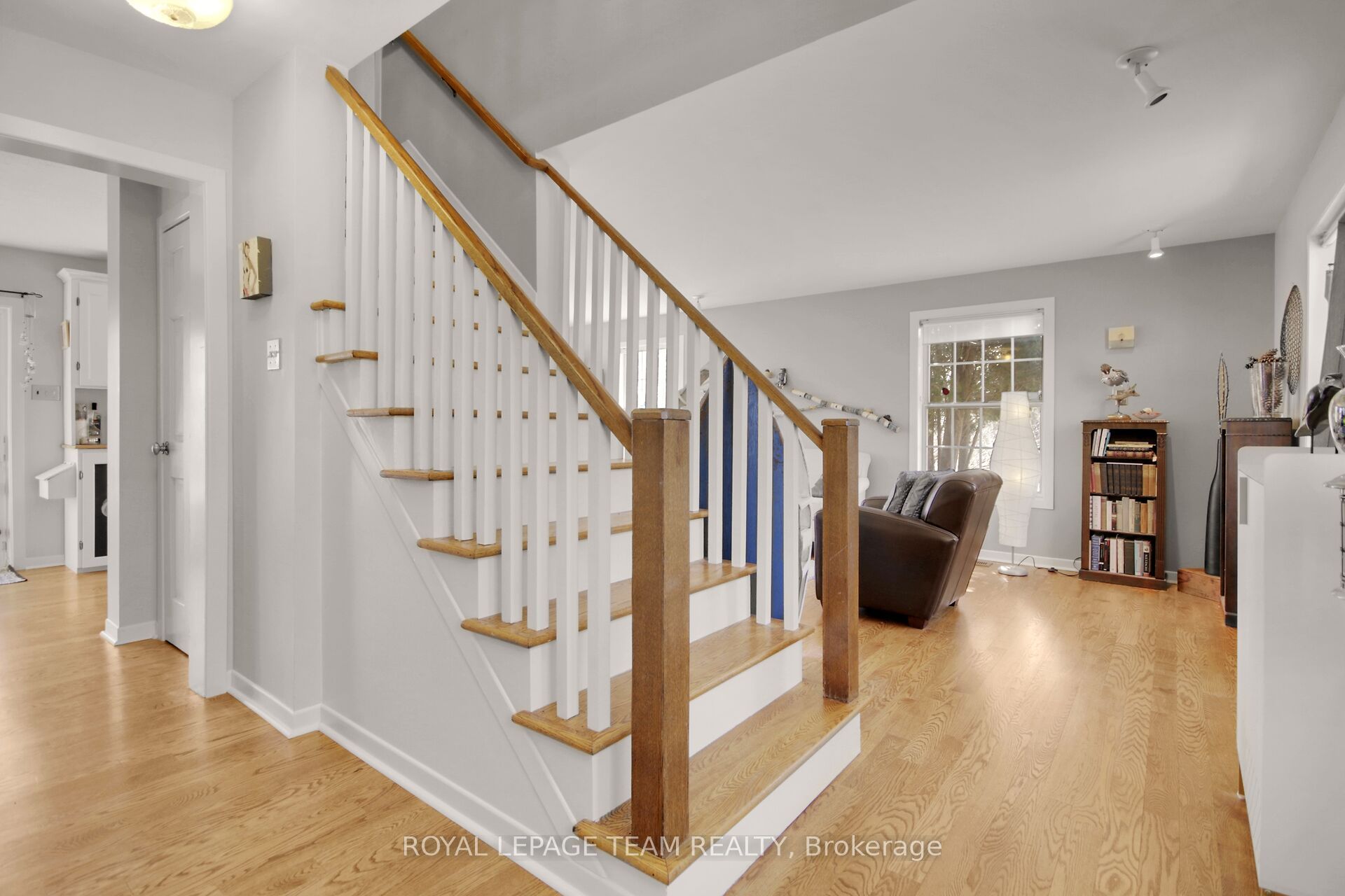 1298 Old Carp Road, Kanata, ON K2K 1X7