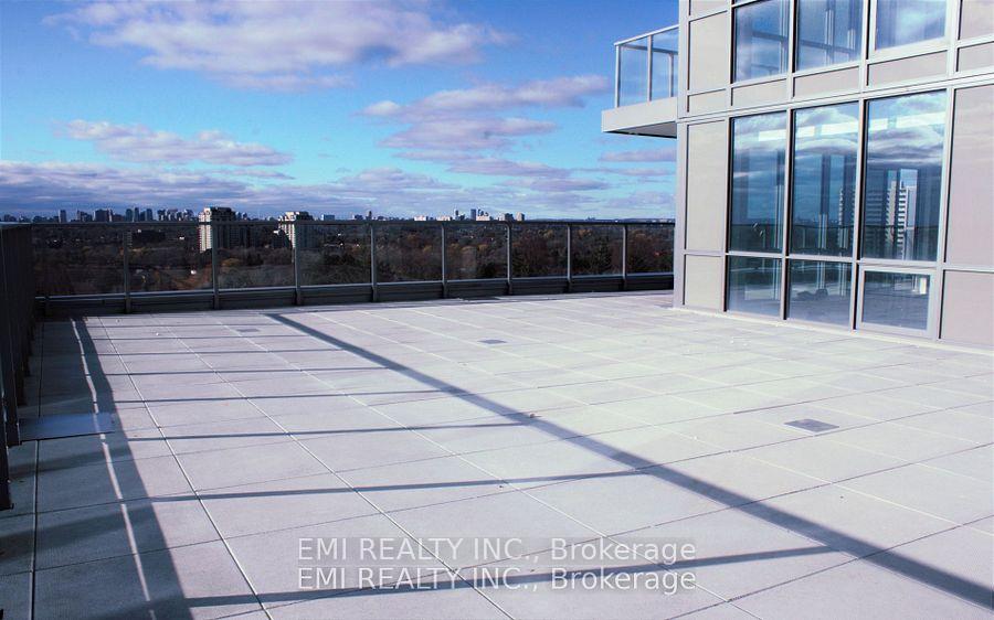 3 Bedrooms Condo at 36 Forest Manor,  Toronto For sale