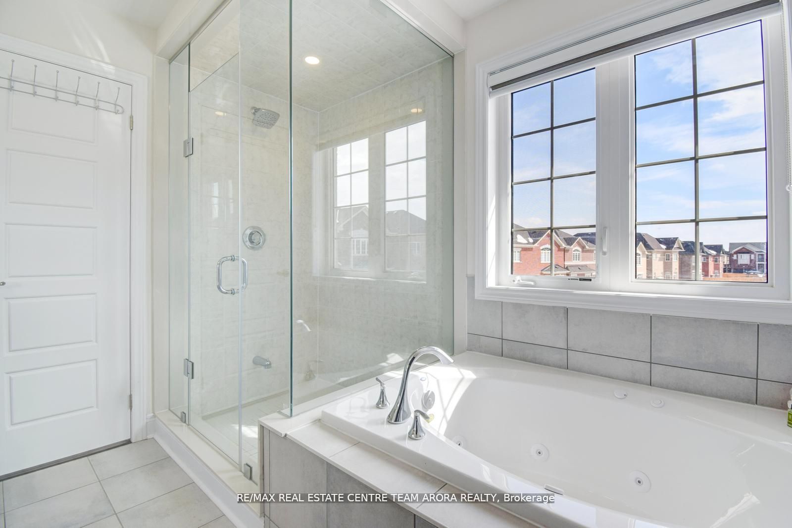 38 Rosewell Crescent