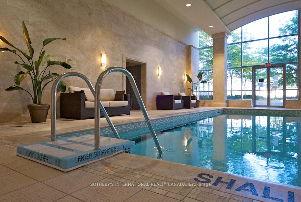 2 Bedrooms Condo at 10 Bellair, Toronto For sale