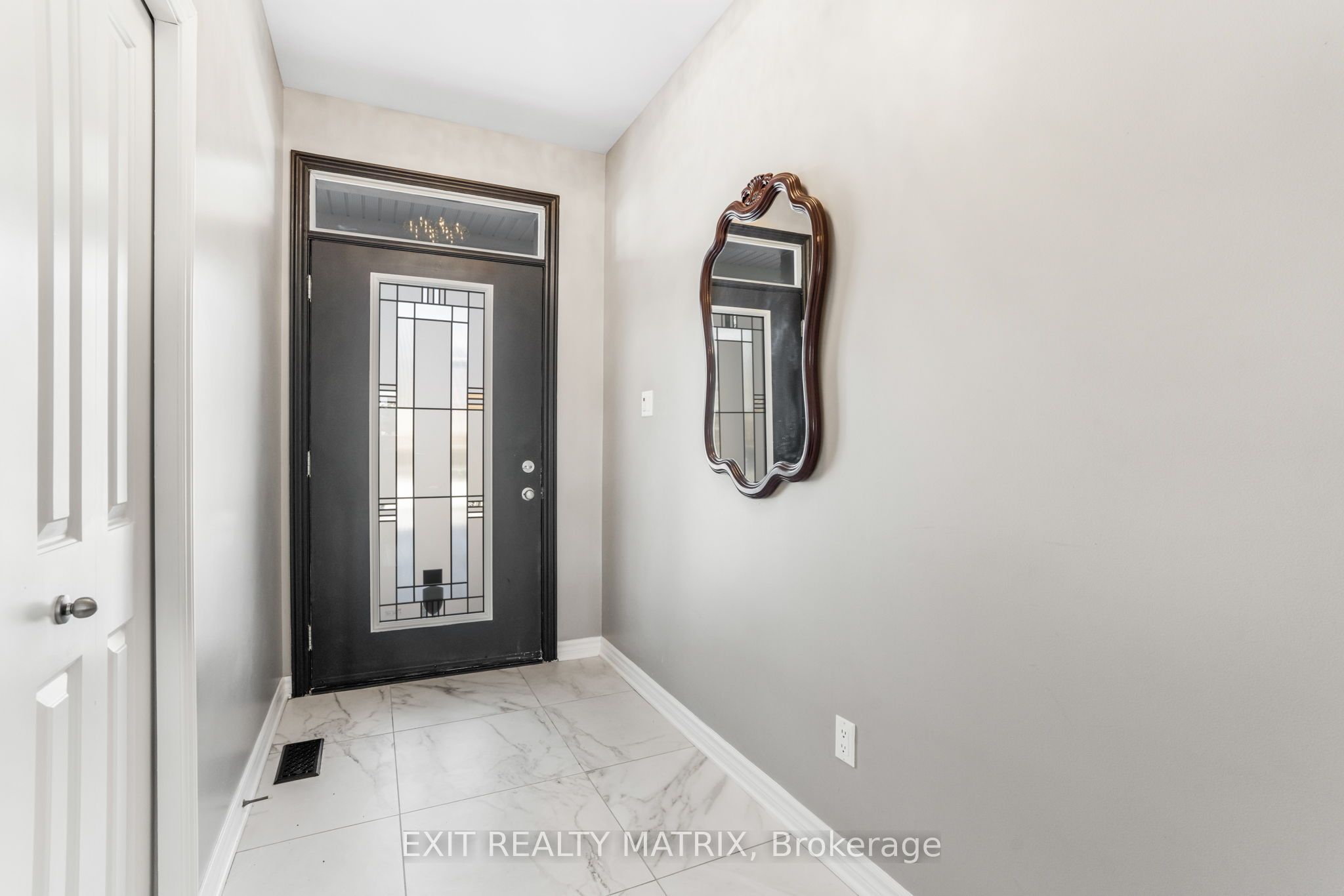 454 Creekview Way, BlossomParkAirportandArea, ON K1T 0J5