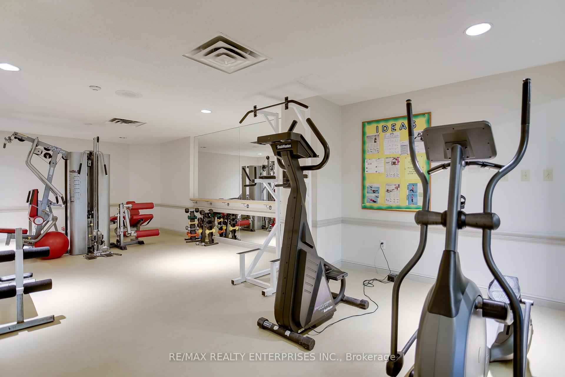 3 Bedrooms Condo at 1 Greystone Walk,  Toronto For sale