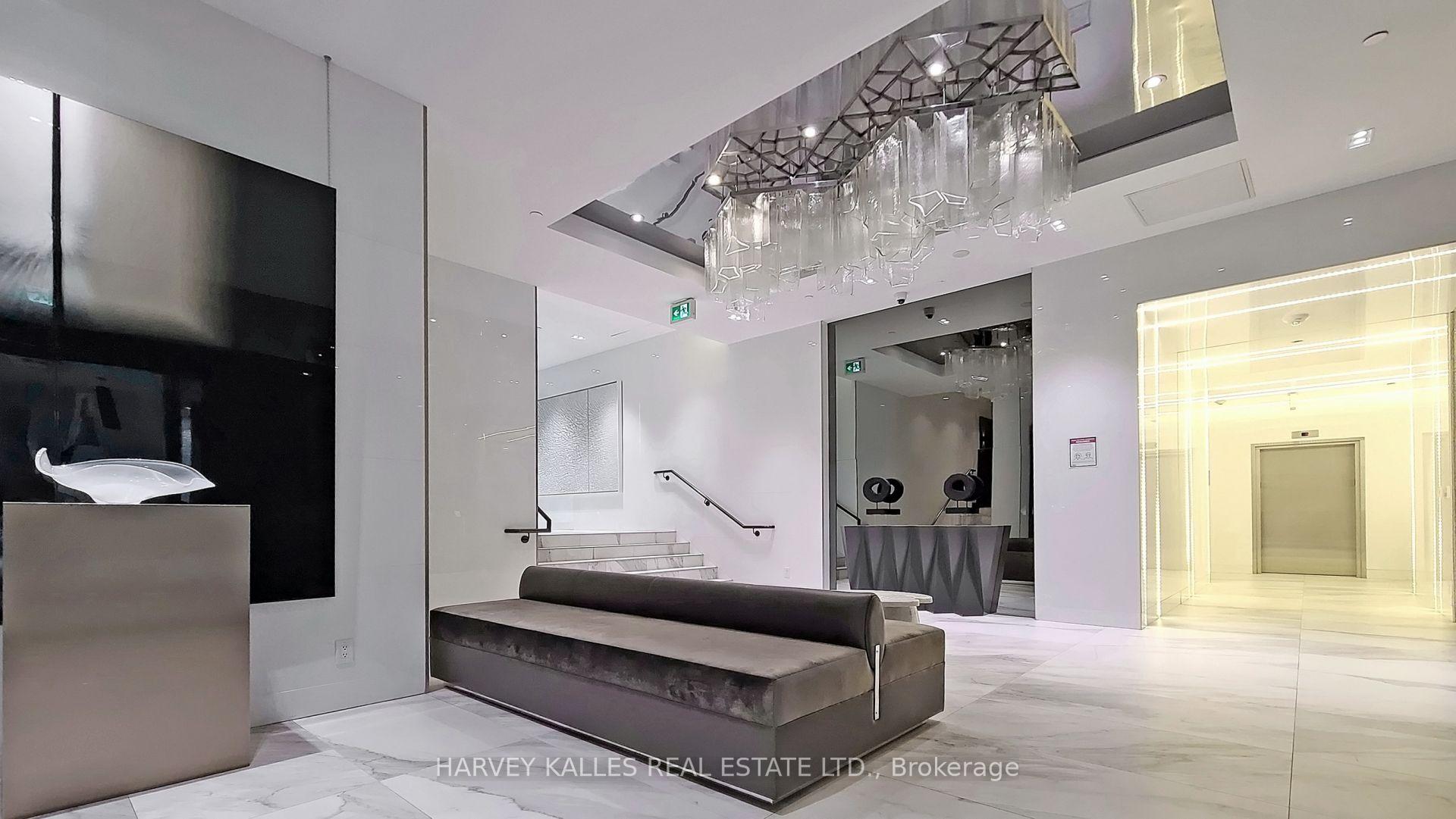 2 Bedrooms Condo at 6 Parkwood, Toronto For sale
