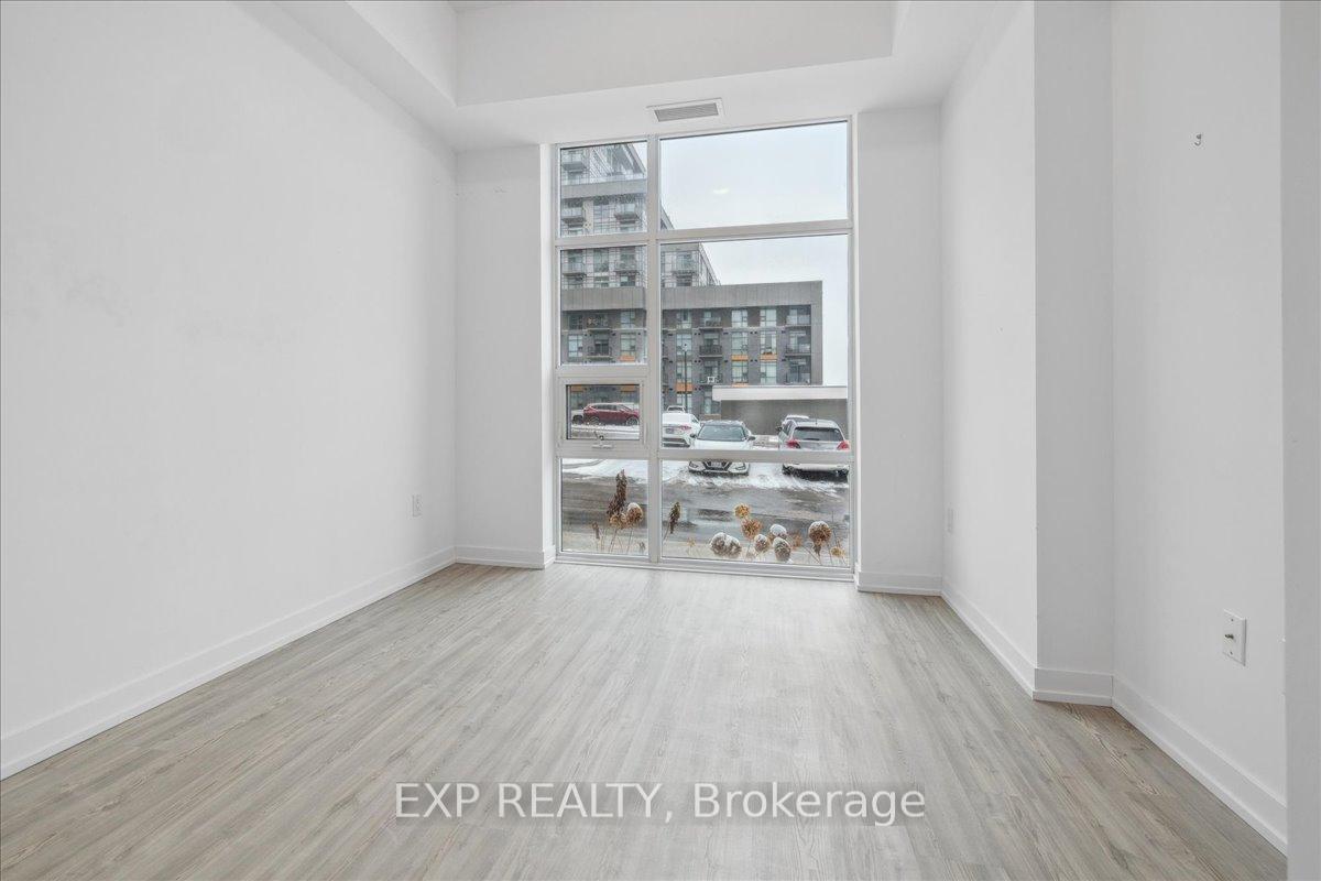 2 Bedrooms Condo at 450 Dundas,  Hamilton For sale
