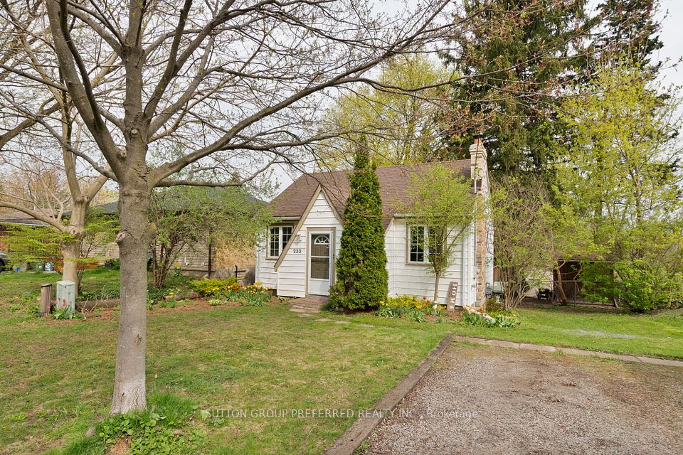 233 CAMBRIDGE