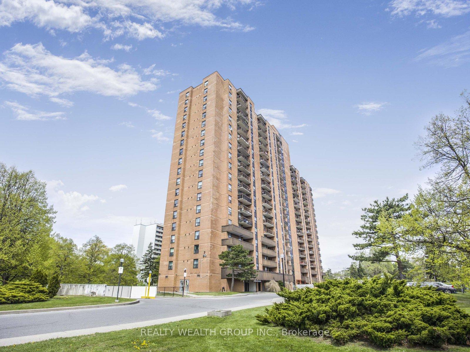 2 Bedrooms Condo at 90 Ling, Toronto For sale