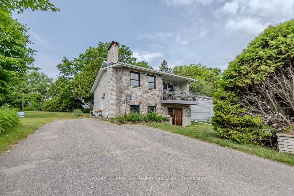 649 McLeod