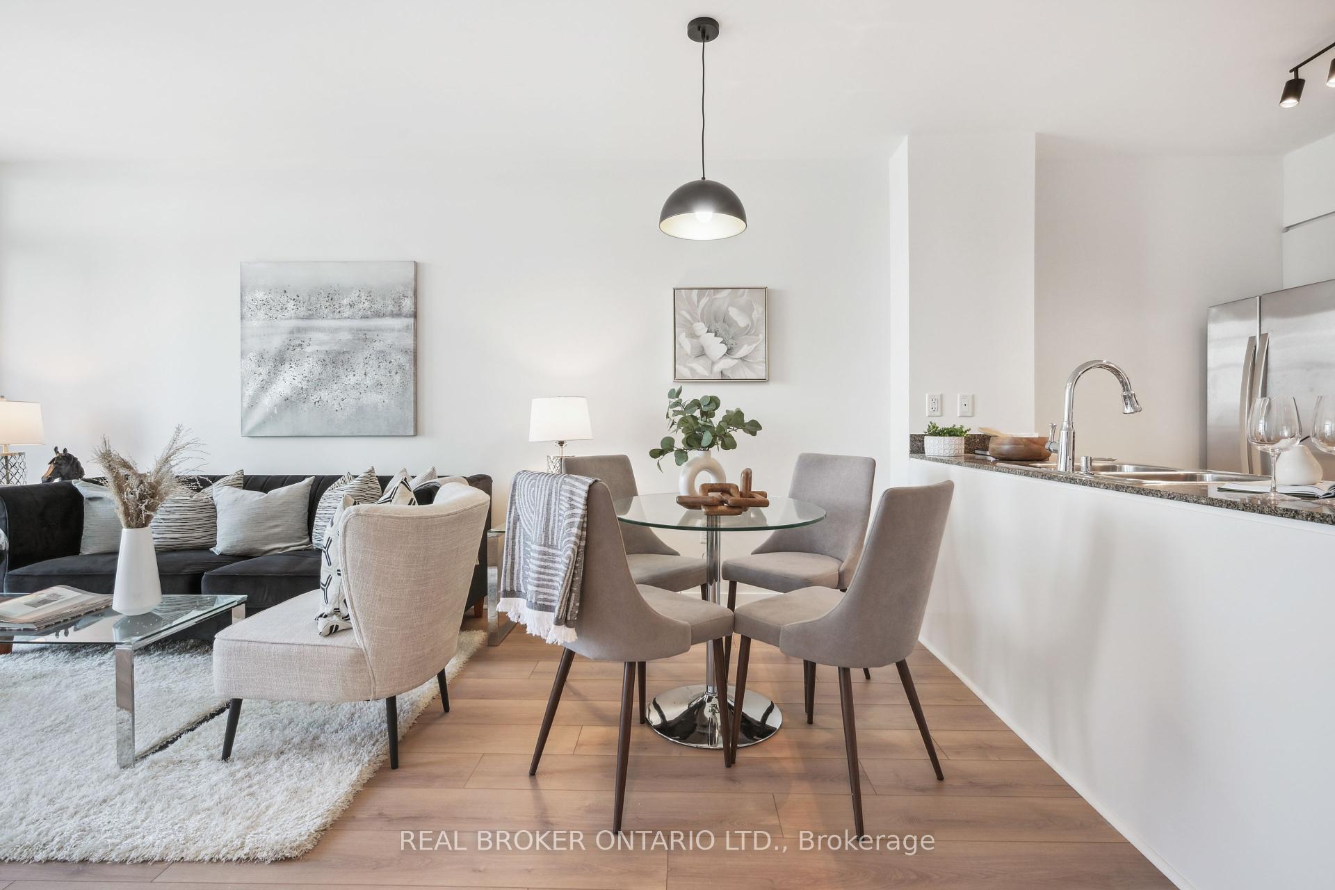 2 Bedrooms Condo at 10 Navy Wharf, Toronto For sale