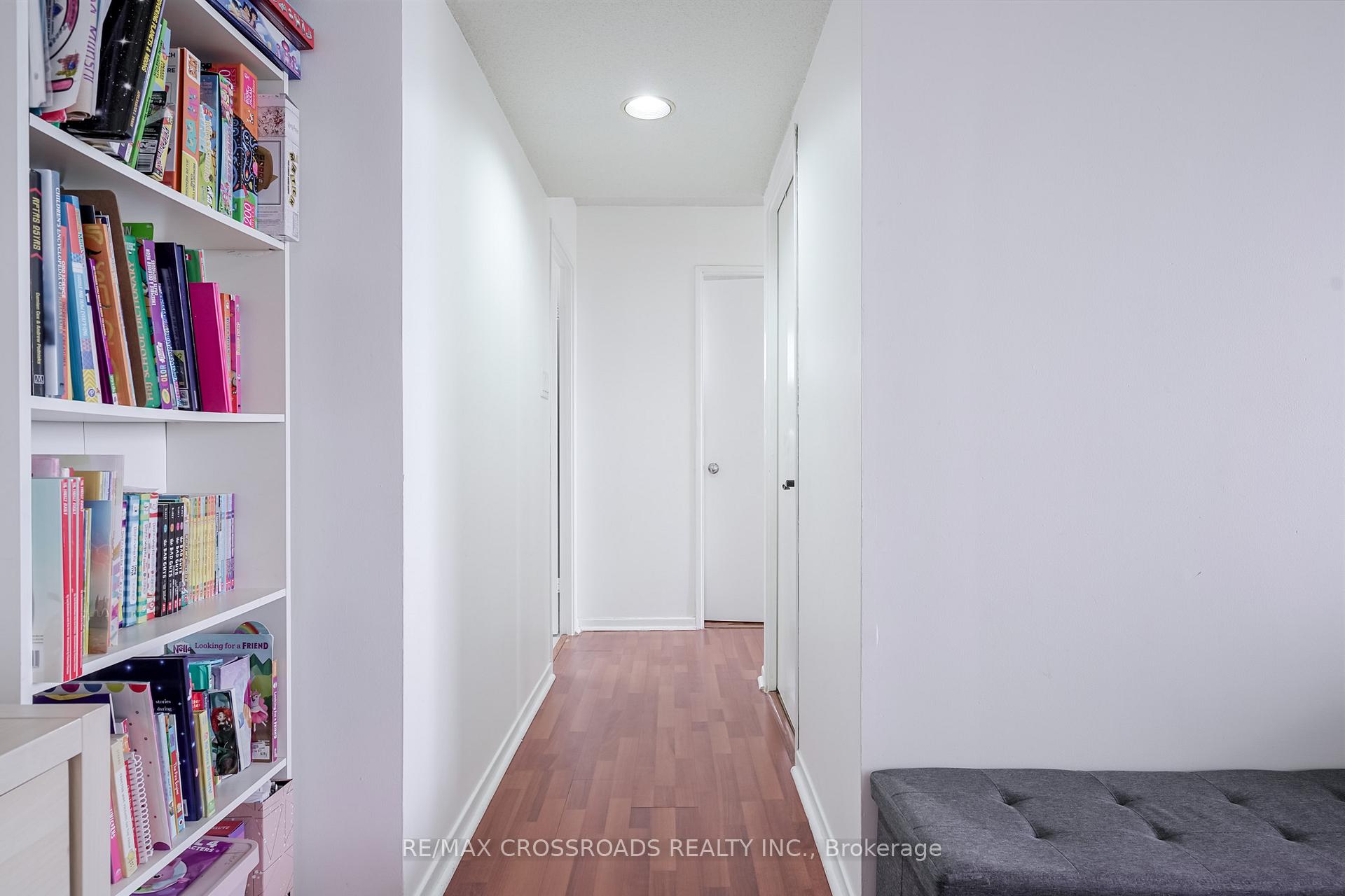 3 Bedrooms Condo at 15 Sewells, Toronto For sale