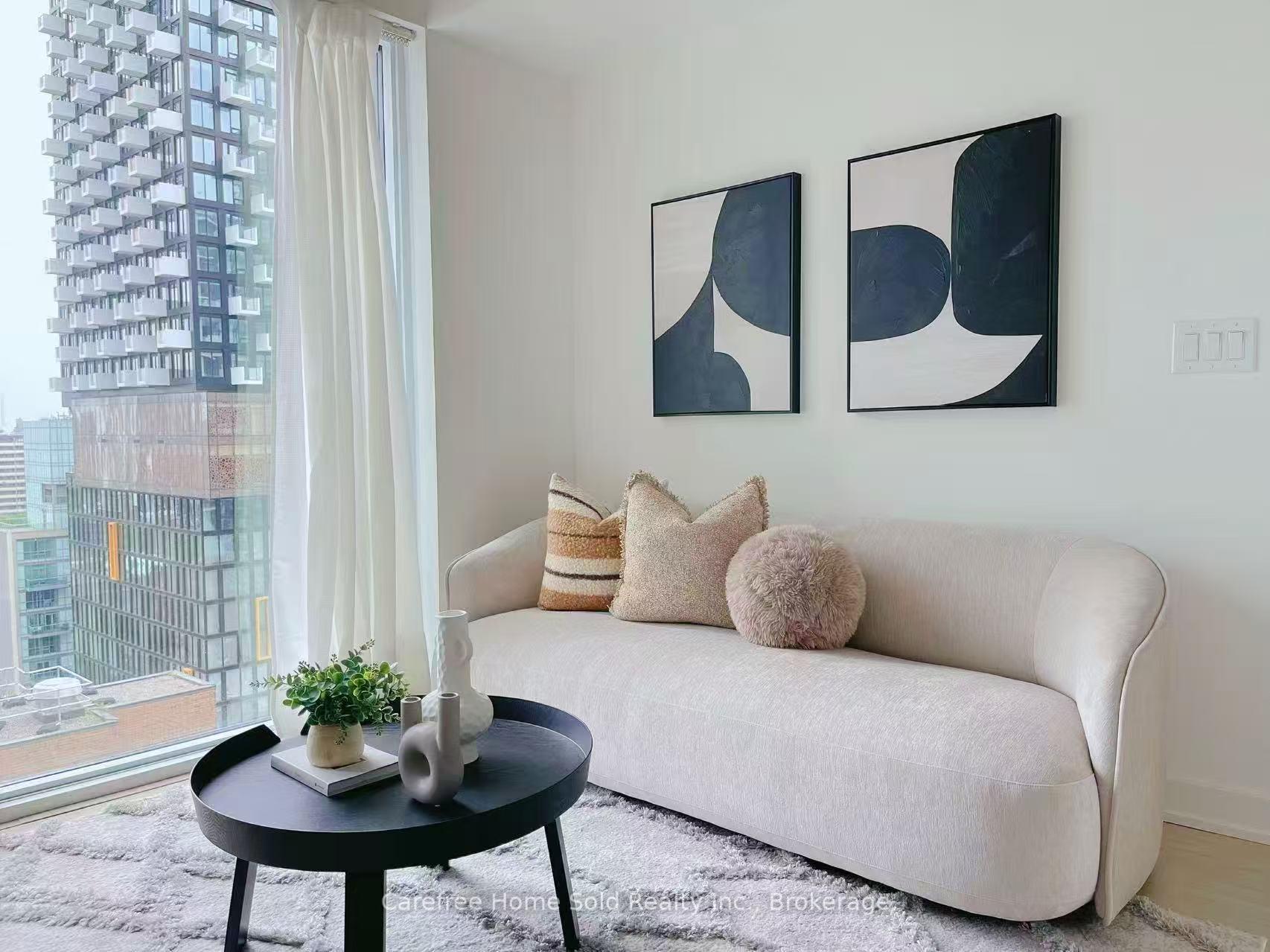 2 Bedrooms Condo at 65 Mutual, Toronto For sale