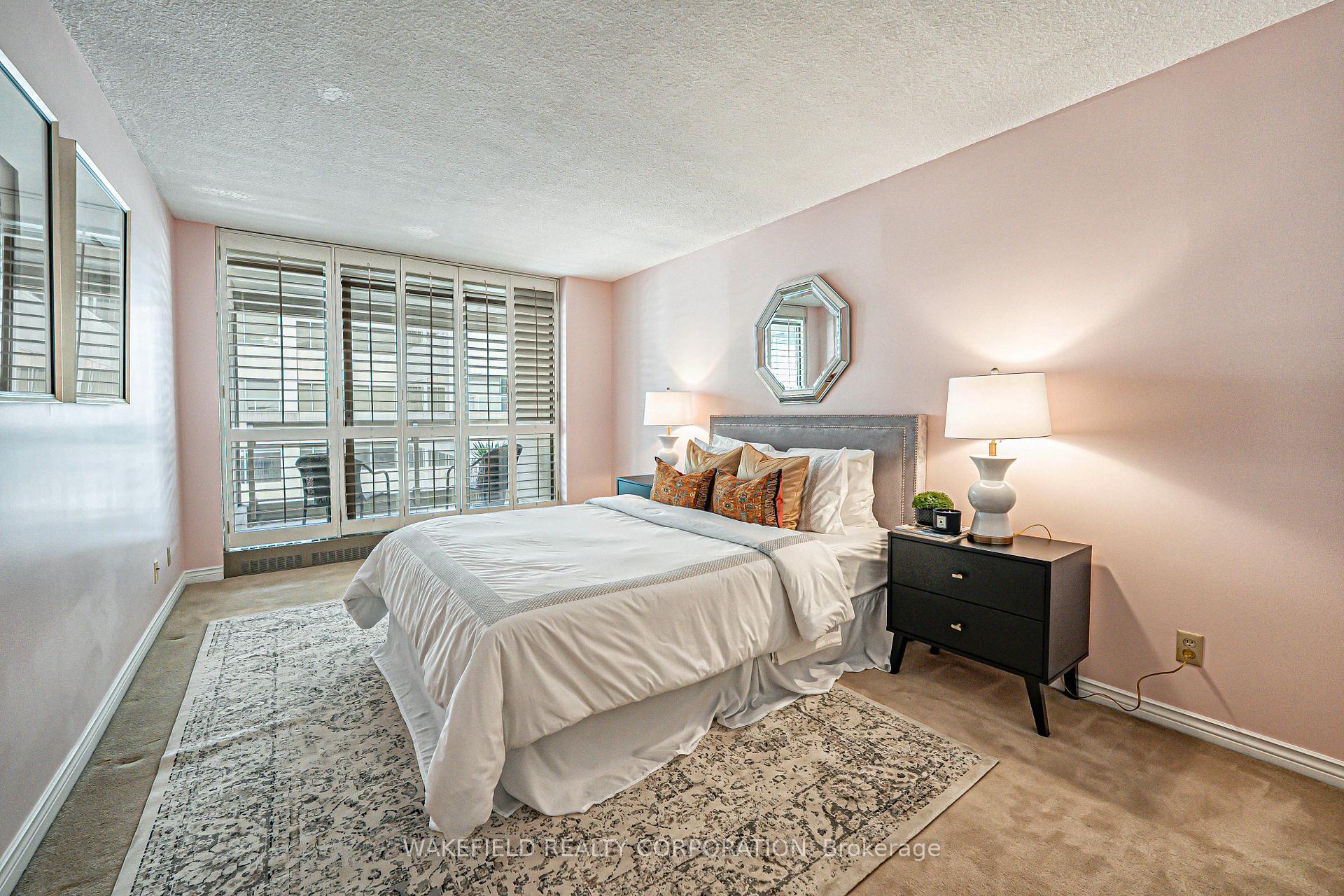 1 Bedroom Condo at 61 St Clair, Toronto For sale
