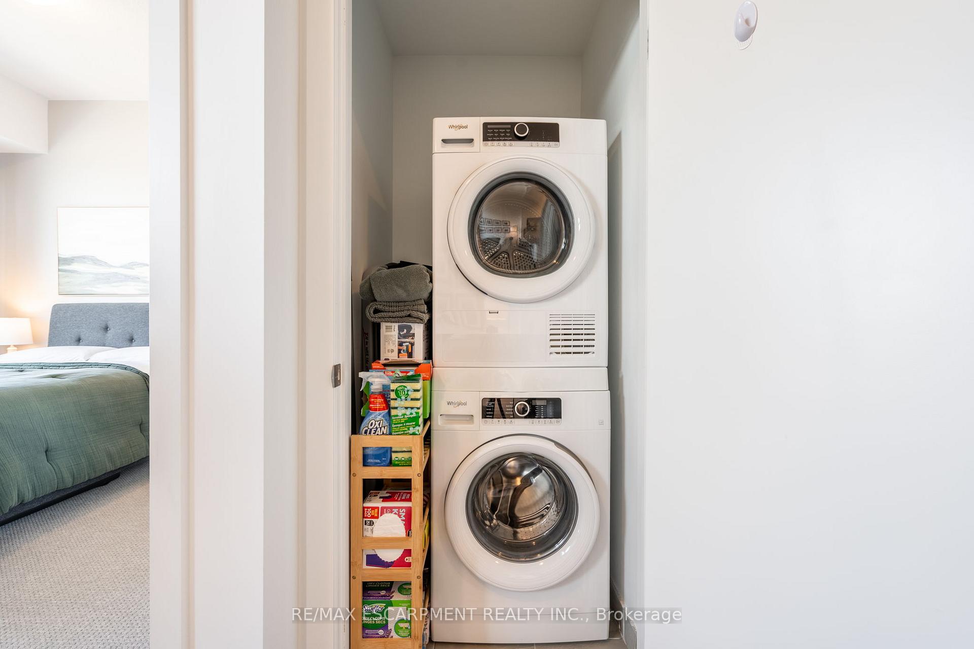 1 Bedroom Condo at 600 North Service, Hamilton For sale