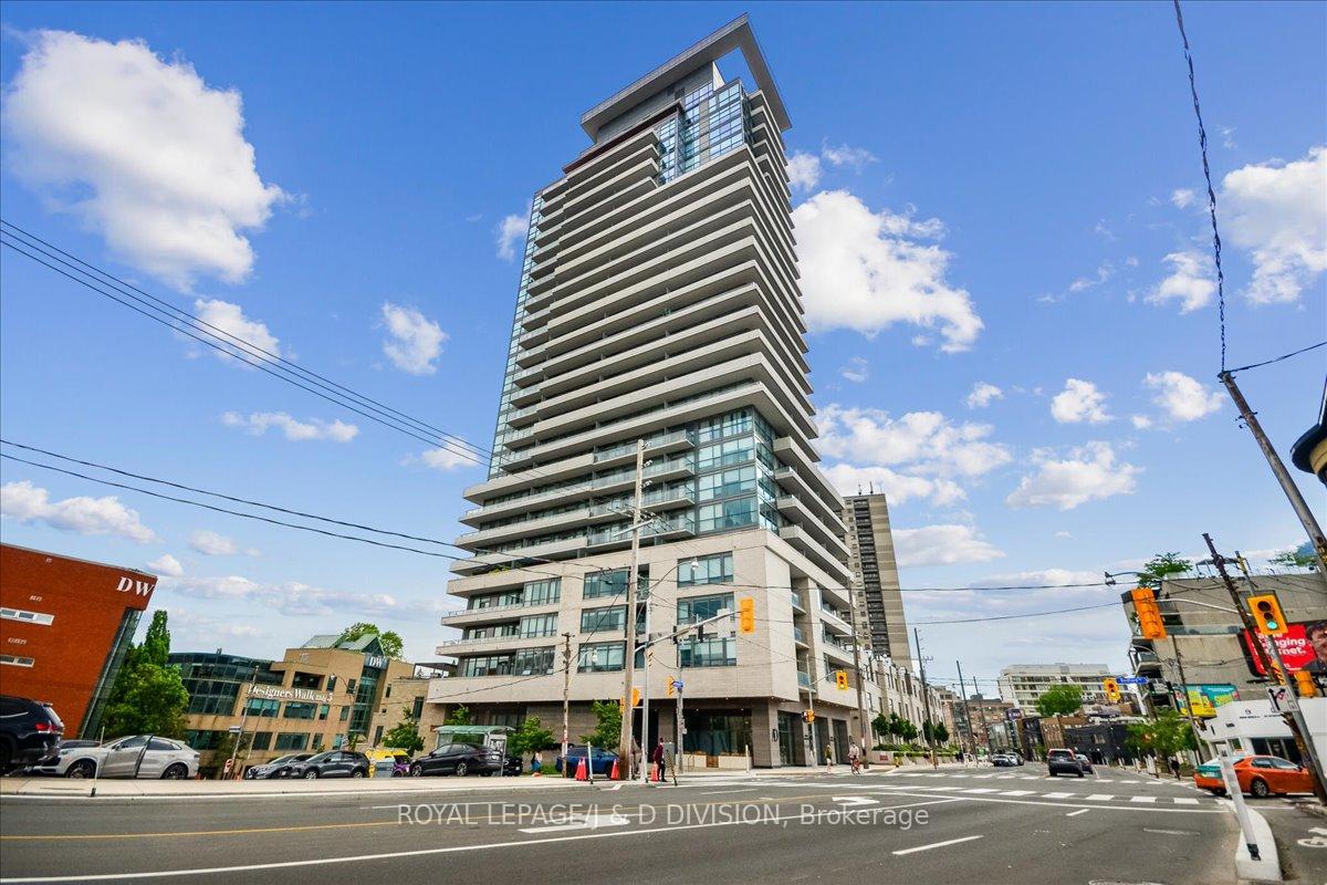 3 Bedrooms Condo at 181 Bedford, Toronto For sale