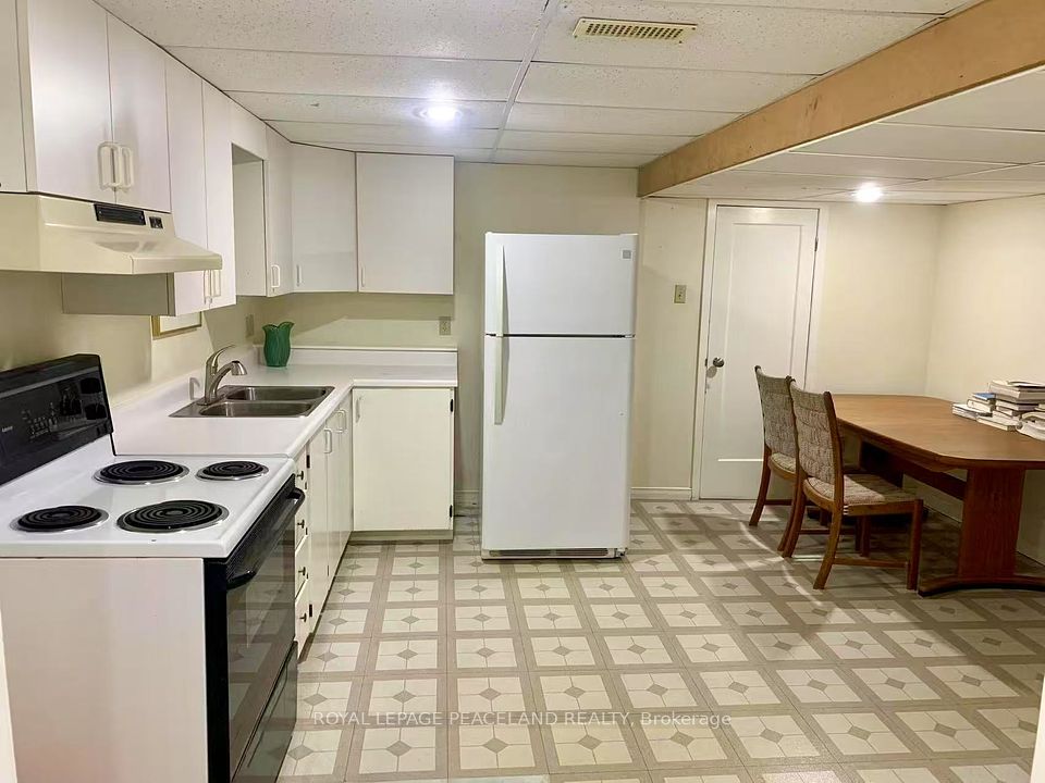 16414 Mccowan