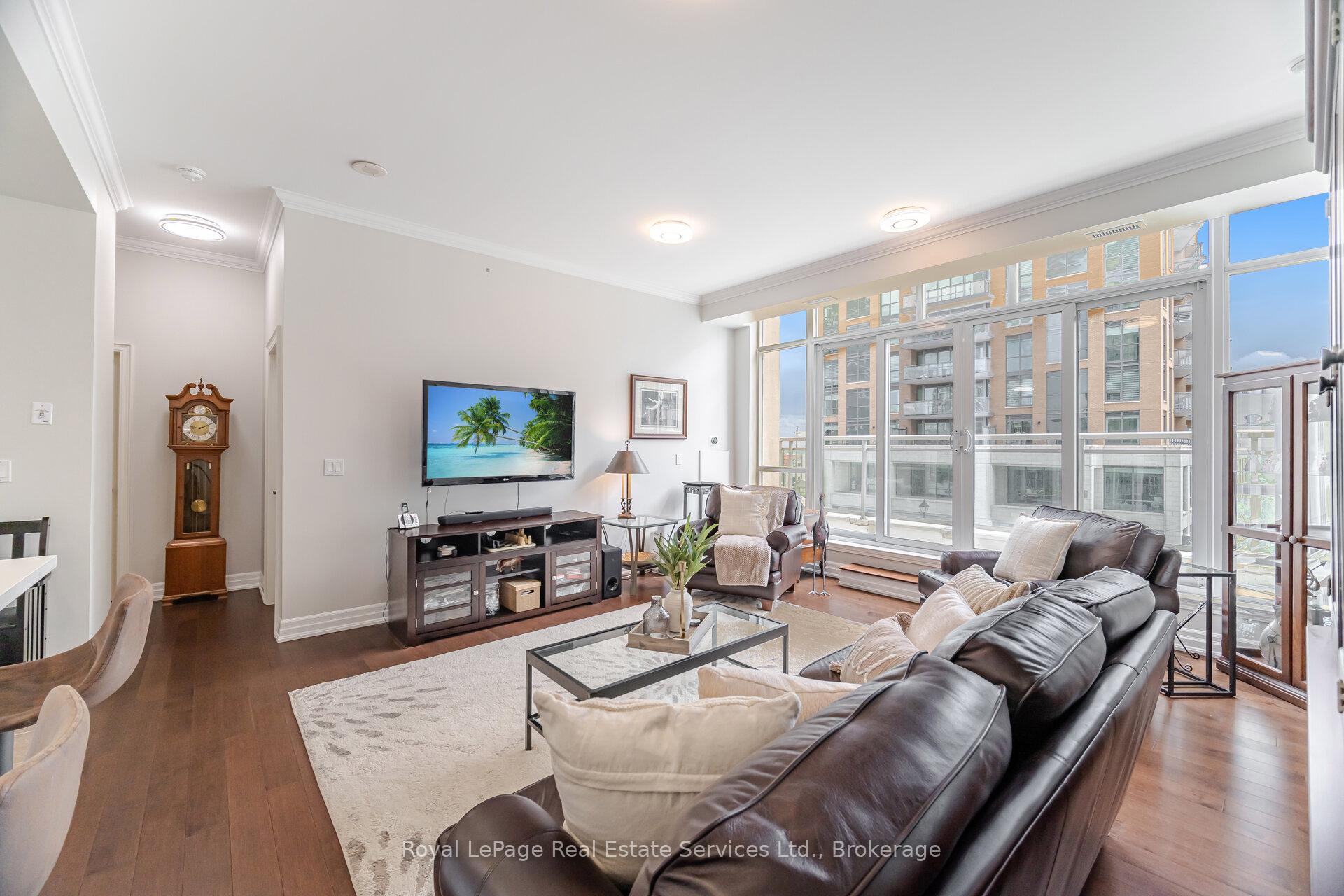 2 Bedrooms Condo at 360 Pearl, Burlington For sale
