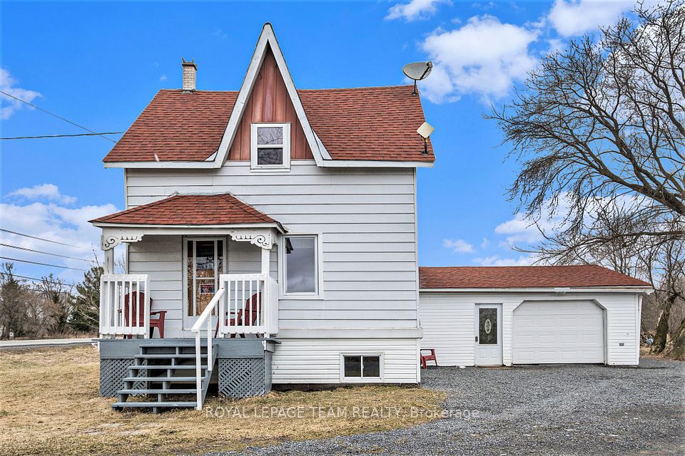 10296 Marionville Road, North Dundas, ON K4R 1E5
